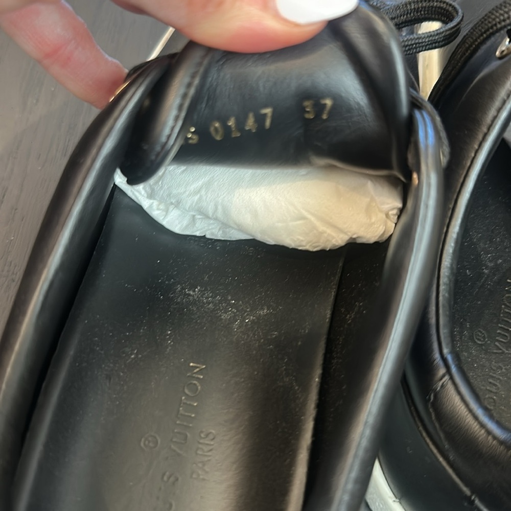 Louis Vuitton Black and Gold Sneakers - Picture 4 of 5